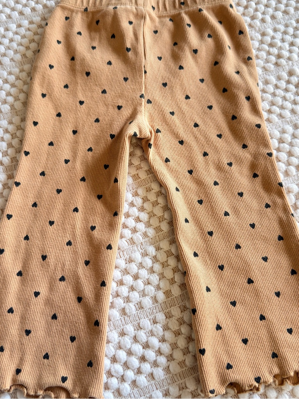 GAP Tan Ribbed Leggings with Black Heart Print